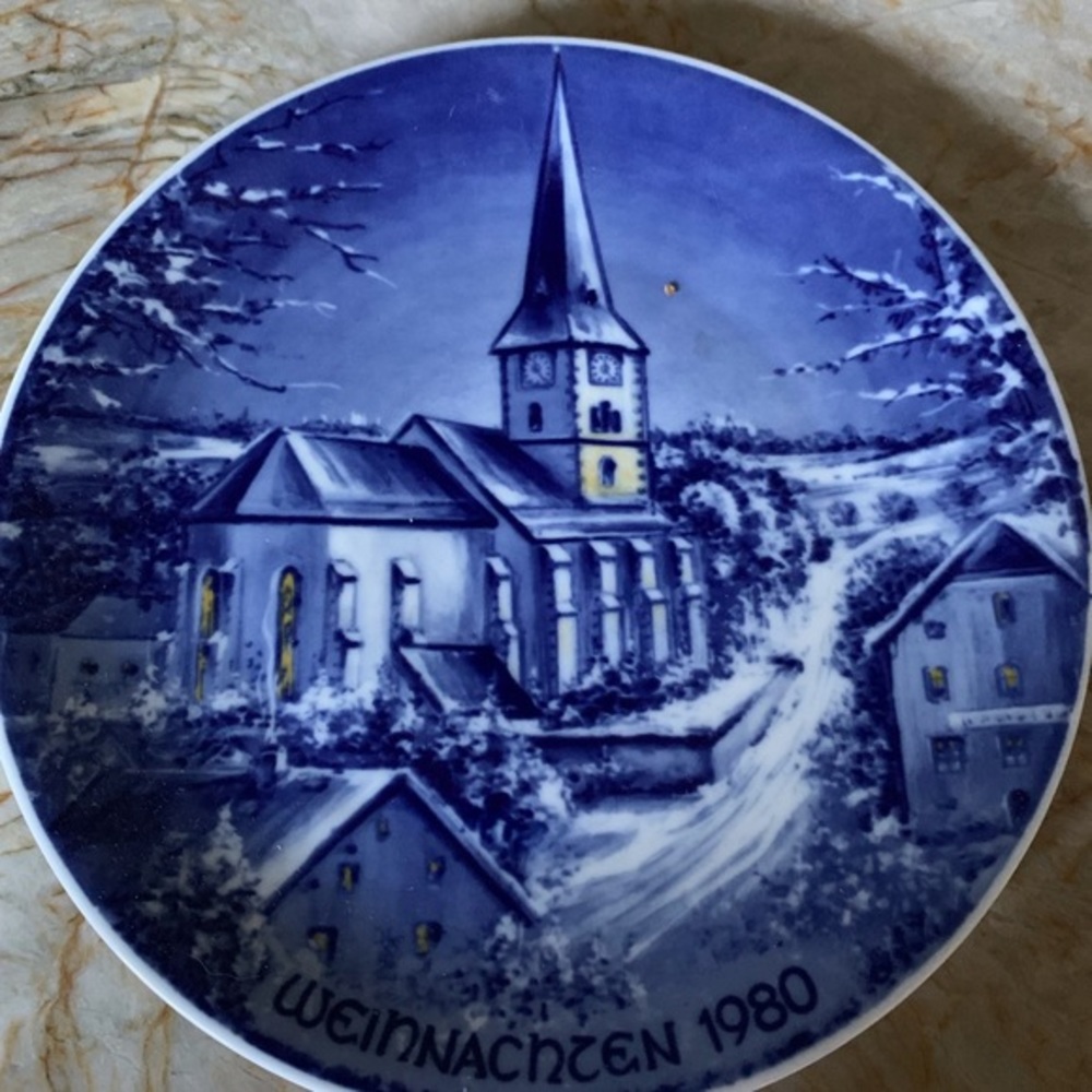 Vintage Collectible 1980 Weinachzen Church Plate